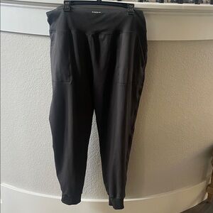 Kinesis womens Dark grey Joggers. Cuffed hem , 2 front pockets